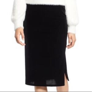 Elegant Black Velvet Skirt - Halogen